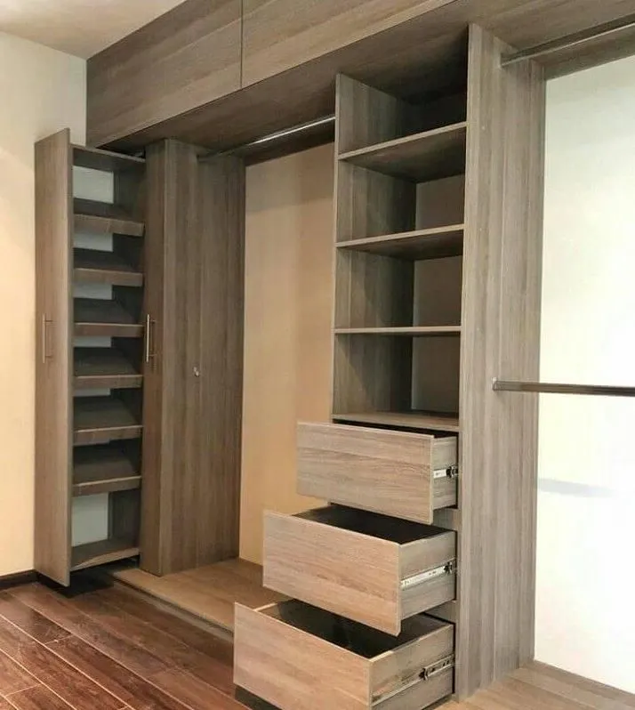 Closet con Zapatero.webp