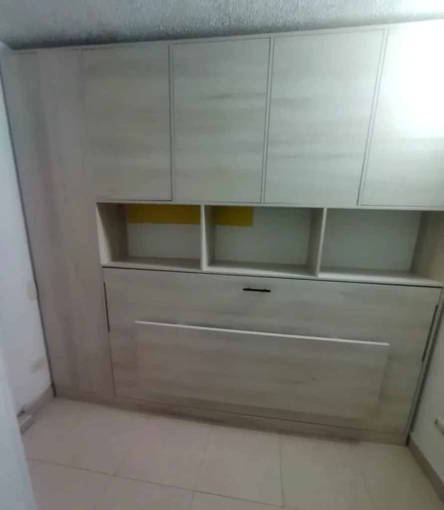 Cama Abatible Gabinete y Escrorio Cer.webp